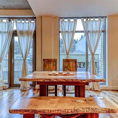 Готель Oak Street Lofts Гуд-Рівер Екстер'єр фото