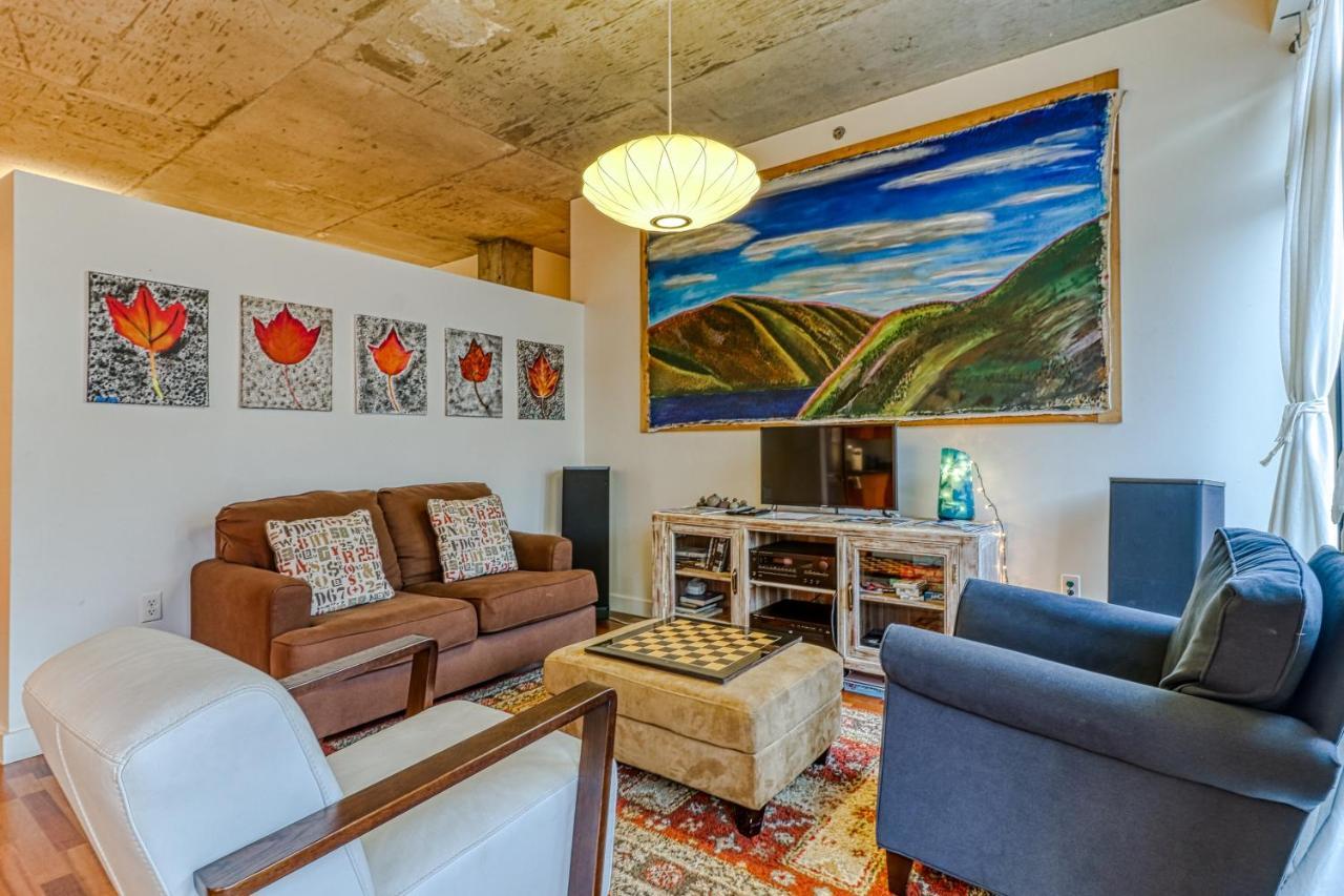 Готель Oak Street Lofts Гуд-Рівер Екстер'єр фото